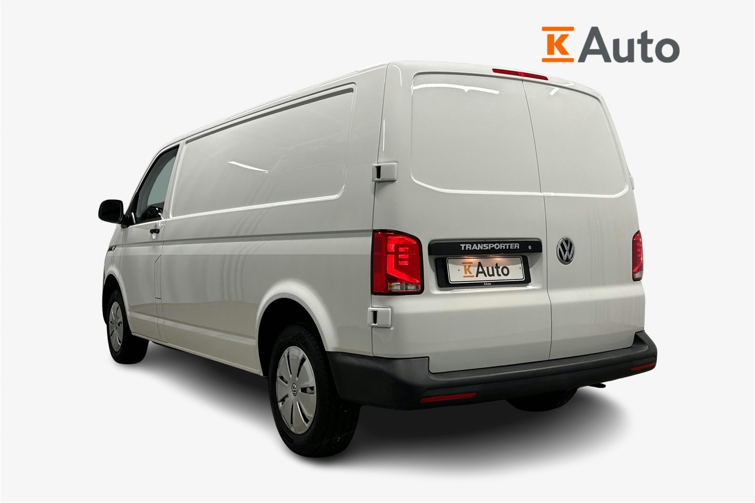 valkoinen Volkswagen Transporter 2021 kuva 2.