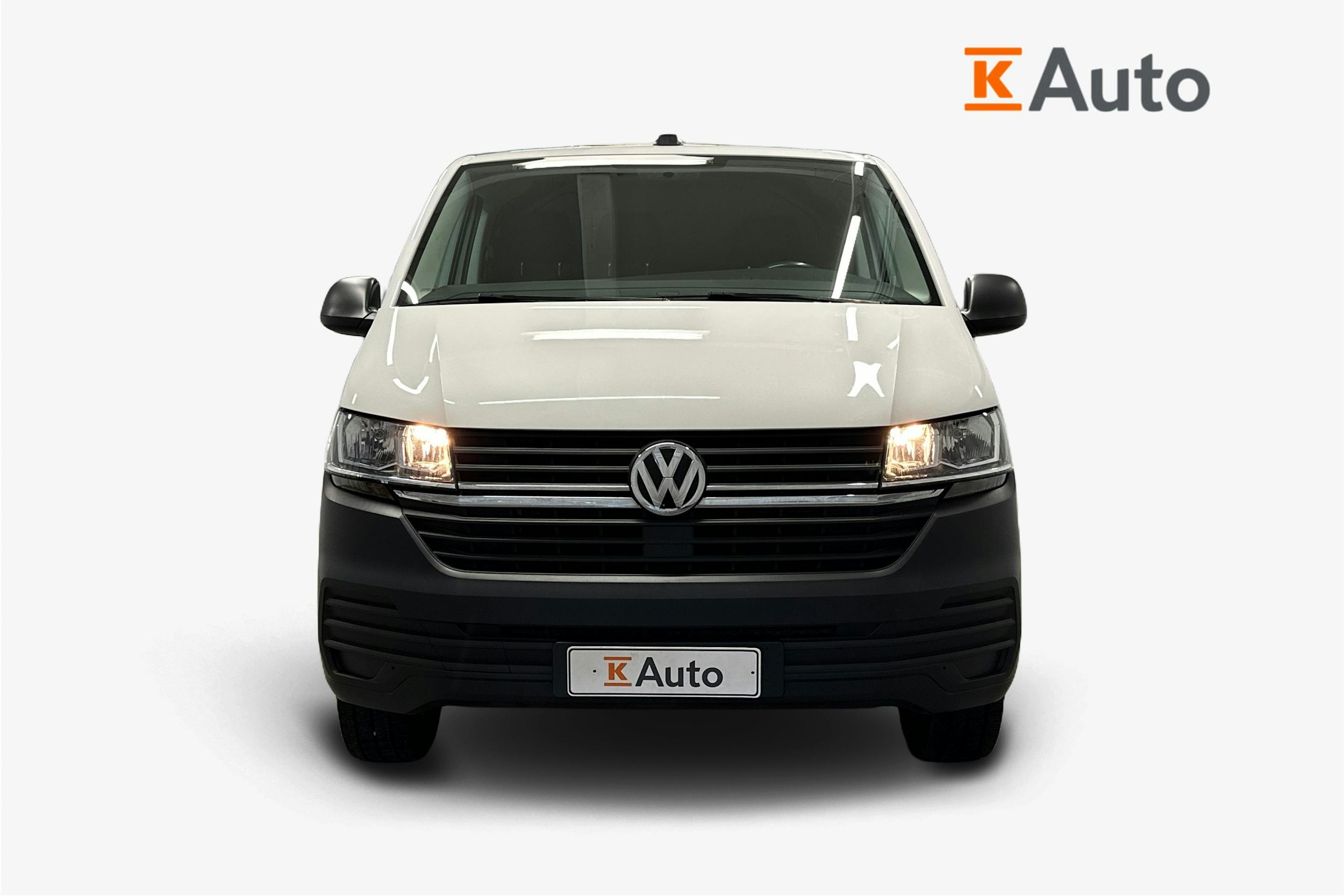 valkoinen Volkswagen Transporter 2021 kuva 4.