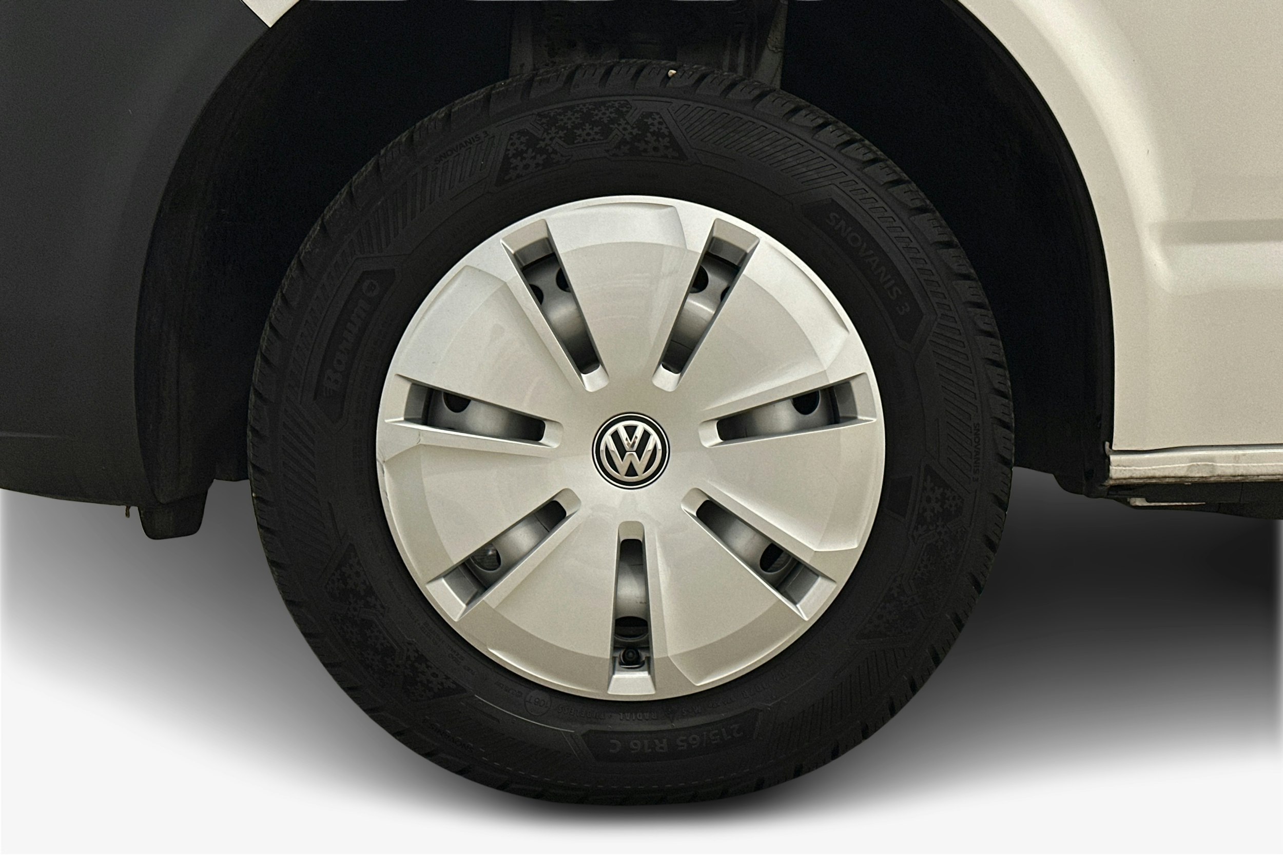 valkoinen Volkswagen Transporter 2021 kuva 8.
