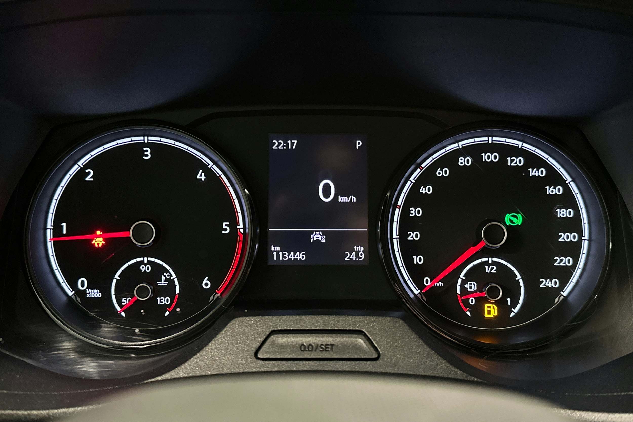 valkoinen Volkswagen Transporter 2021 kuva 15.