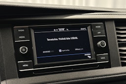 valkoinen Volkswagen Transporter 2021 kuva 17.