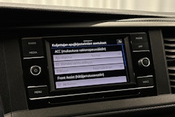 valkoinen Volkswagen Transporter 2021 kuva 18.