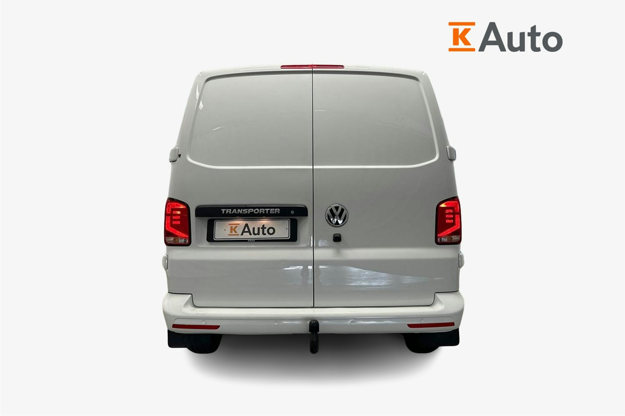 valkoinen Volkswagen Transporter 2021 kuva 3.
