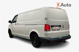 valkoinen Volkswagen Transporter 2021 kuva 2.