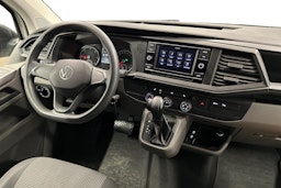 valkoinen Volkswagen Transporter 2021 kuva 7.
