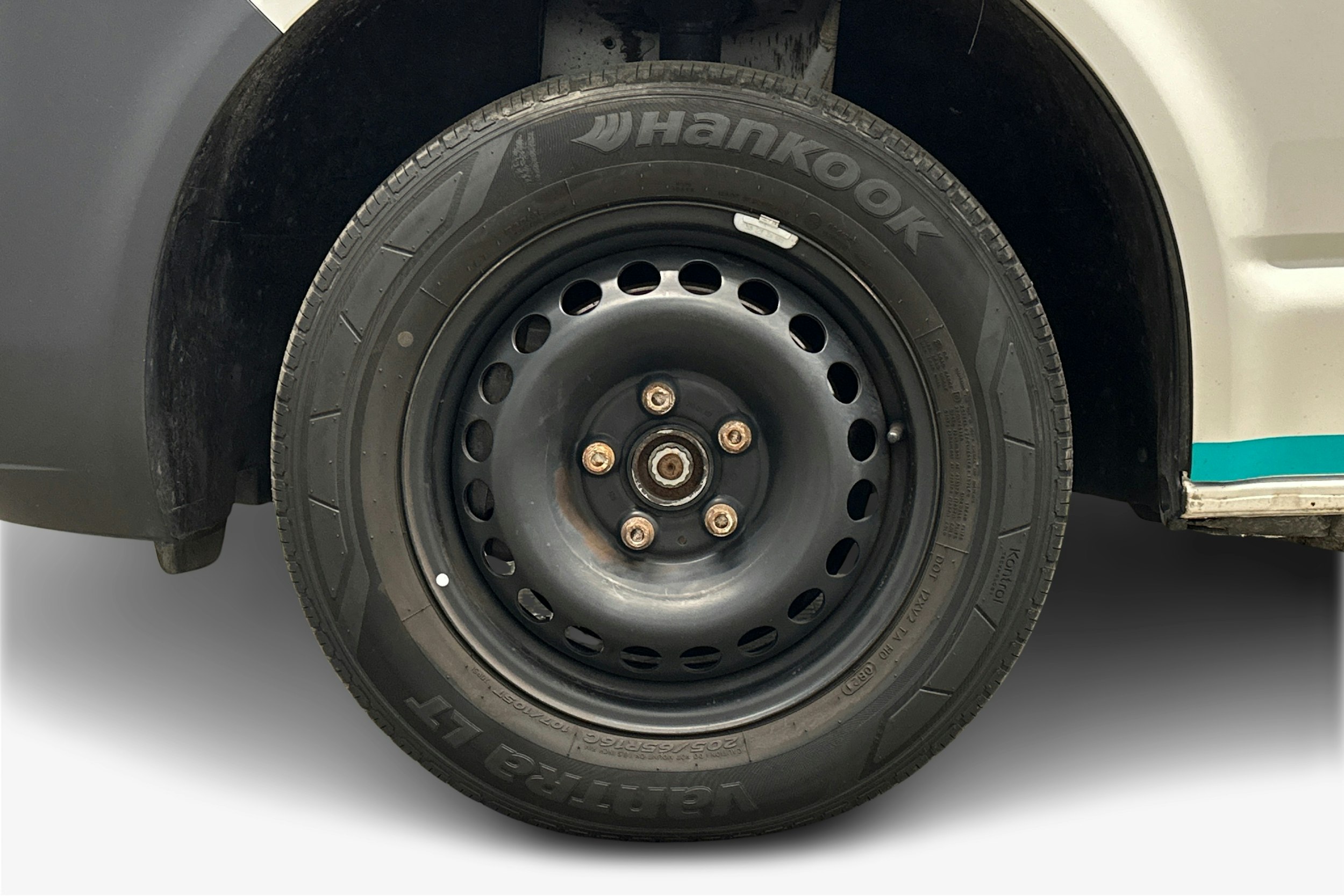 valkoinen Volkswagen Transporter 2021 kuva 8.
