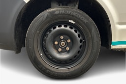 valkoinen Volkswagen Transporter 2021 kuva 8.