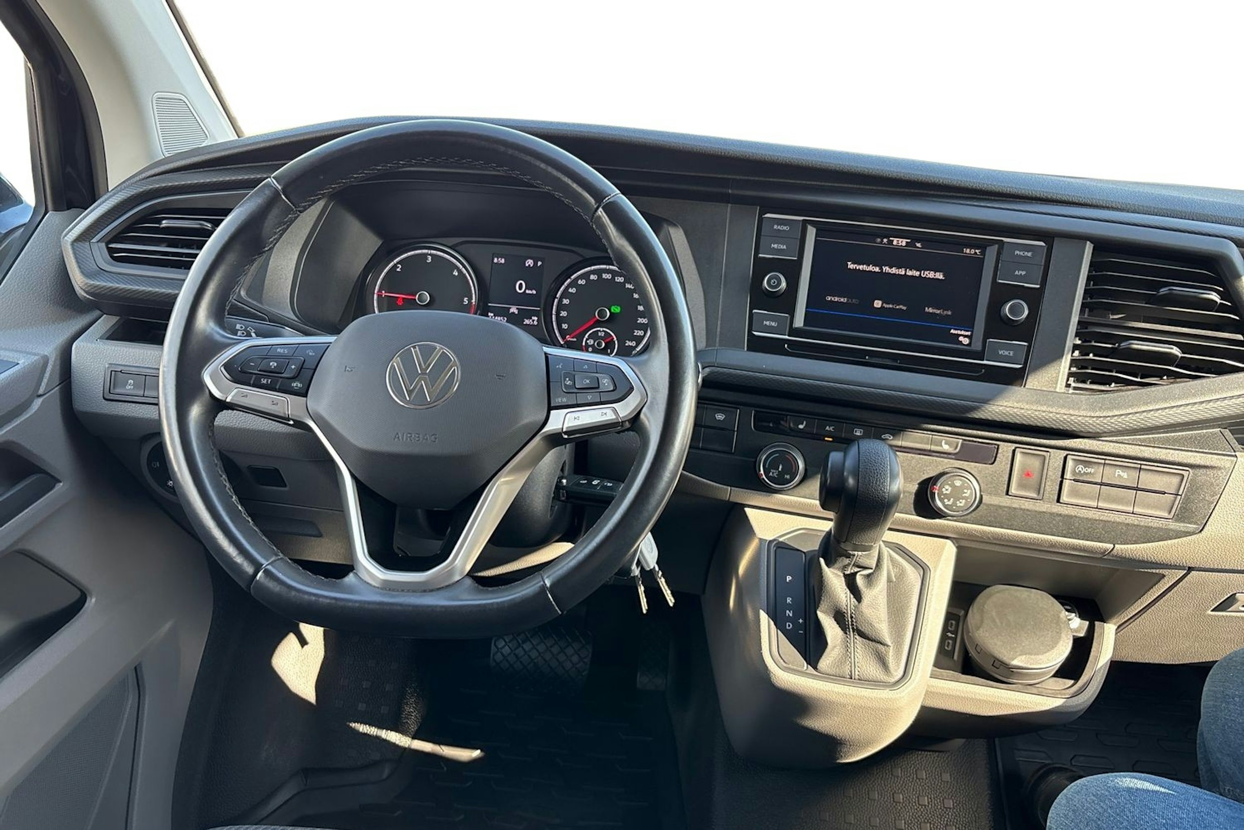 Sininen Volkswagen TRANSPORTER 2021 kuva 9.