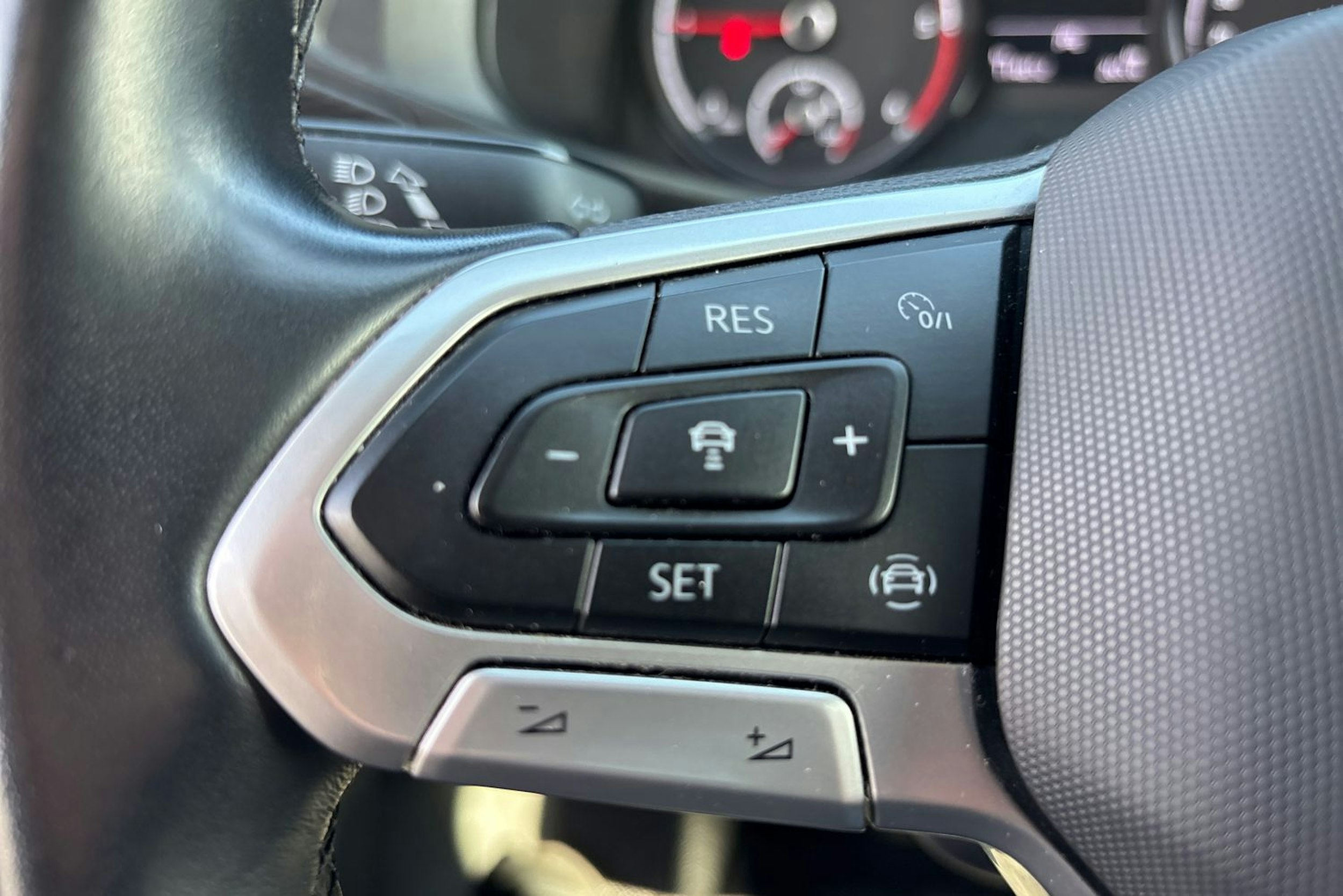 Sininen Volkswagen TRANSPORTER 2021 kuva 14.