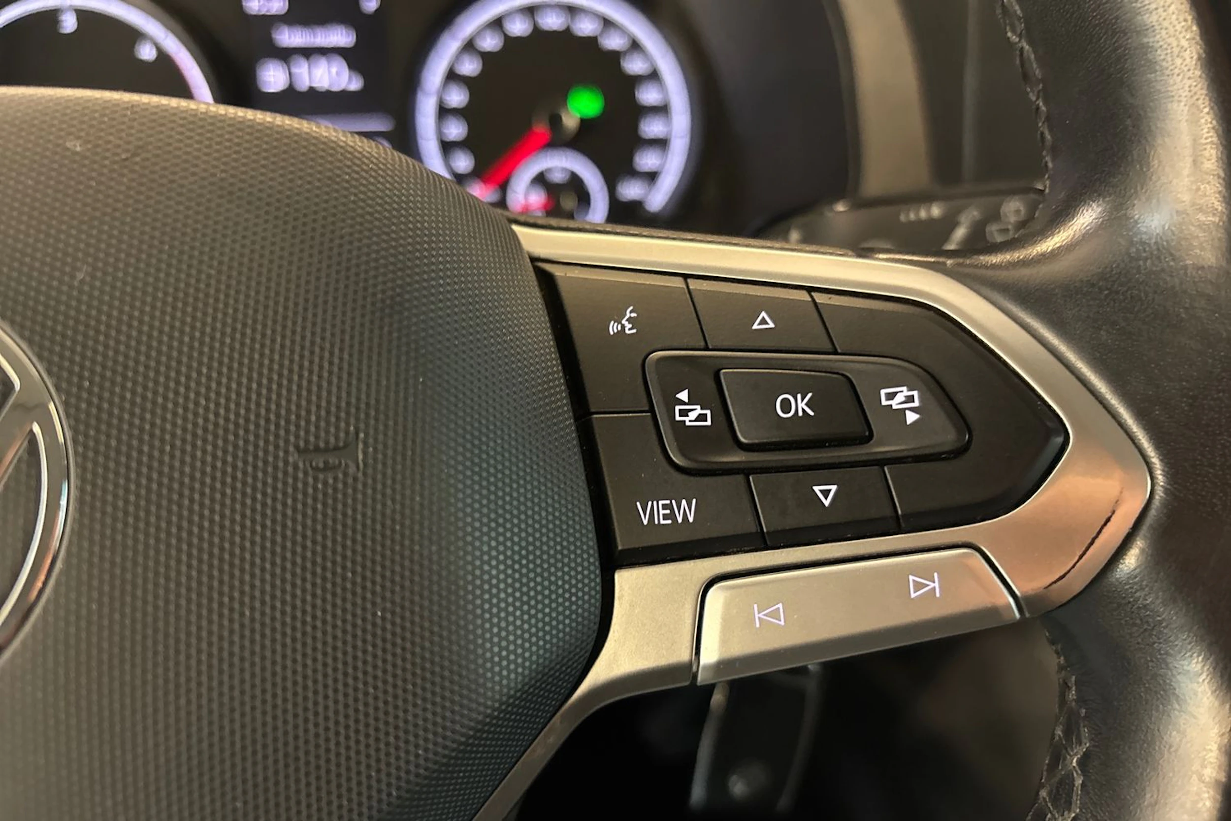 Harmaa Volkswagen TRANSPORTER 2021 kuva 16.