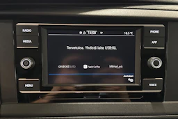 ruskea (beige) Volkswagen Transporter 2021 kuva 24.