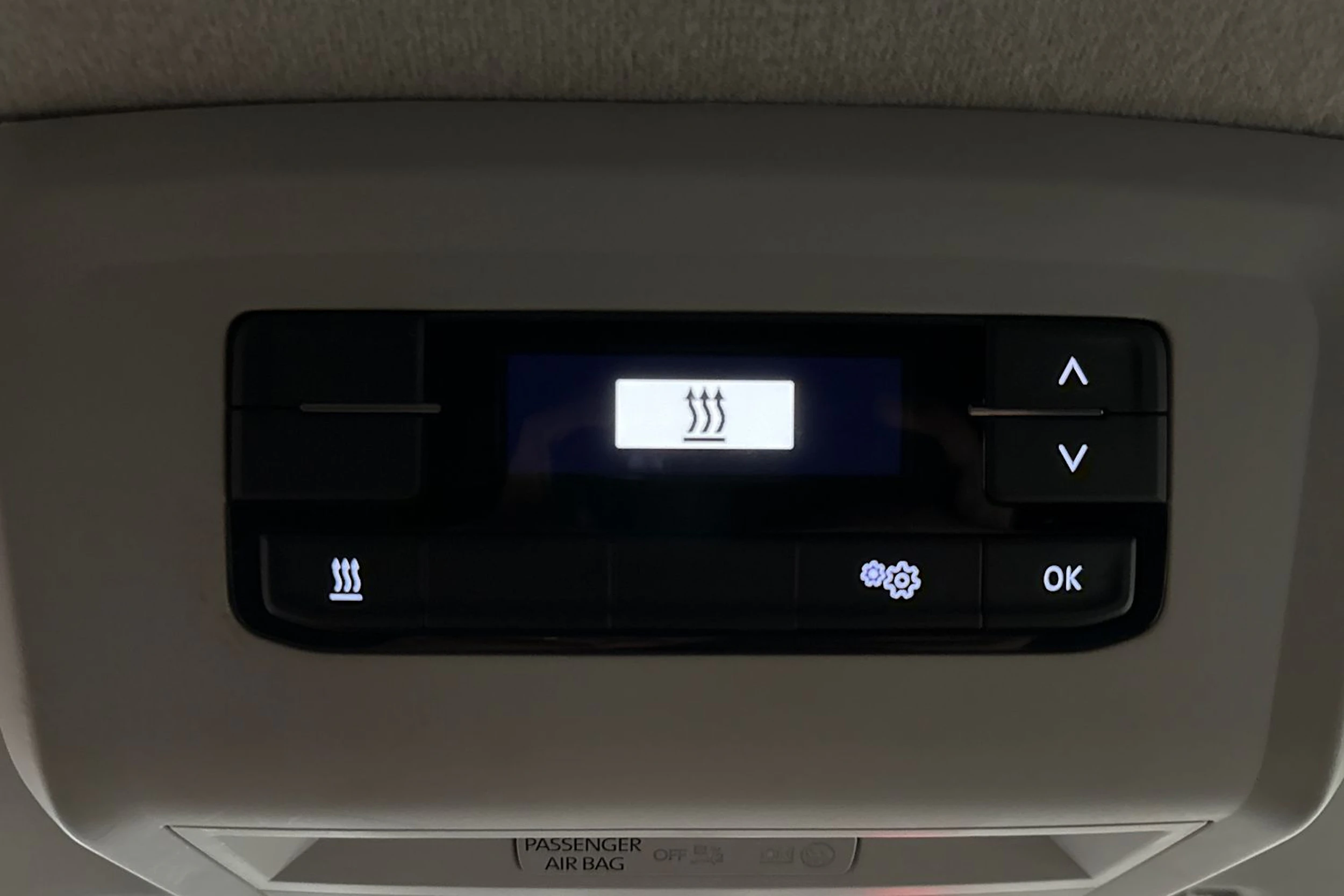 ruskea (beige) Volkswagen Transporter 2021 kuva 28.