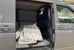Harmaa Volkswagen TRANSPORTER 2021 kuva 25.