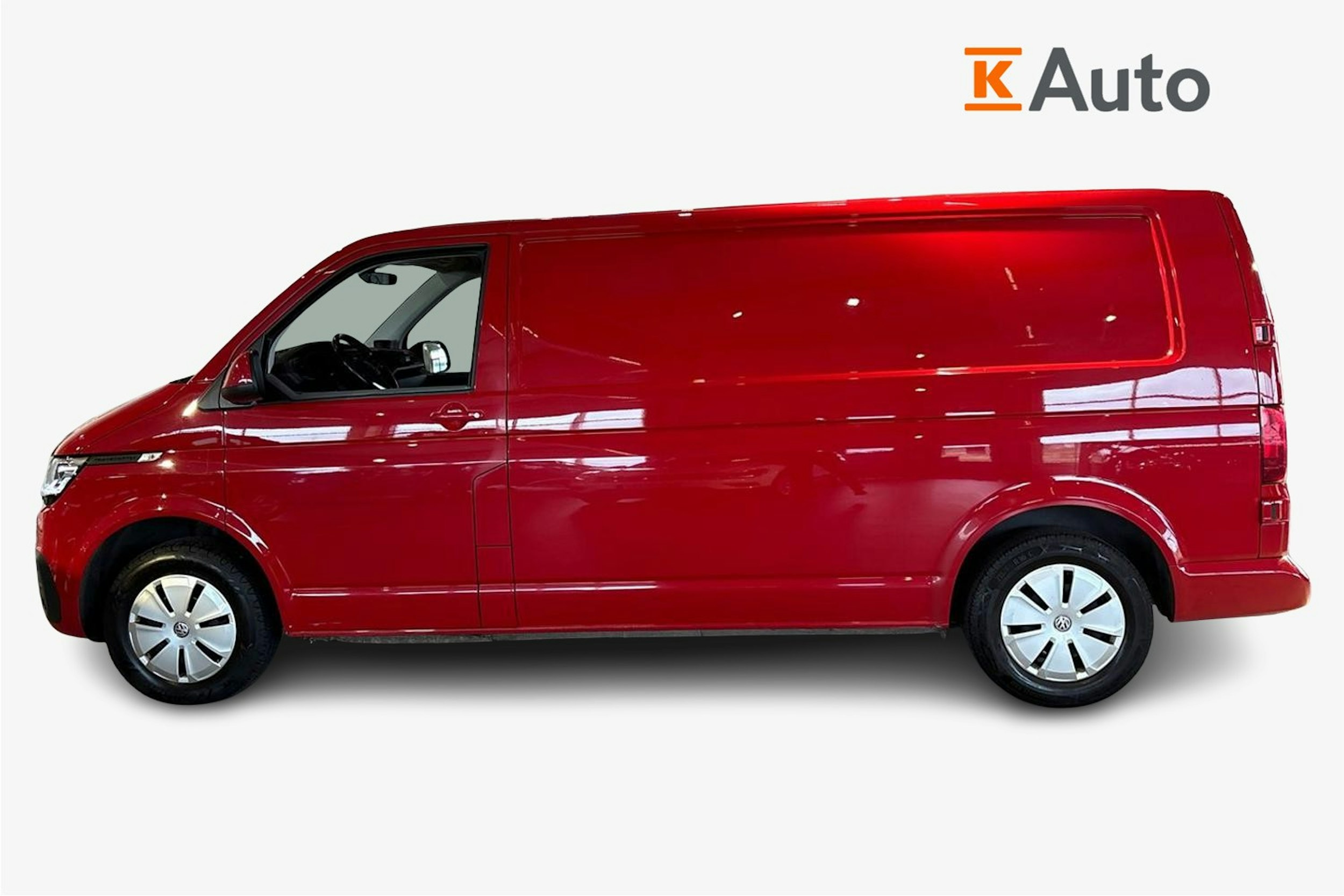 Punainen Volkswagen Transporter 2021 kuva 7.
