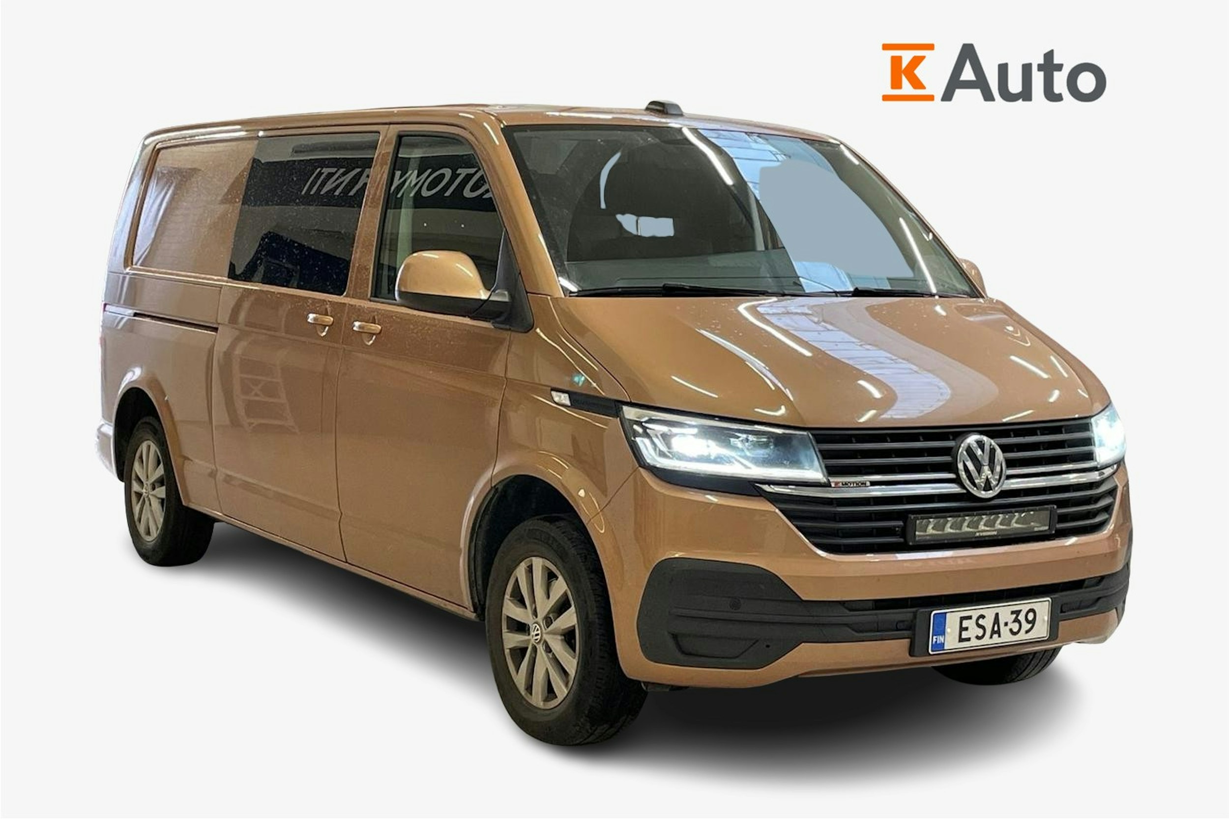 ruskea (beige) Volkswagen Transporter 2021 kuva 1.