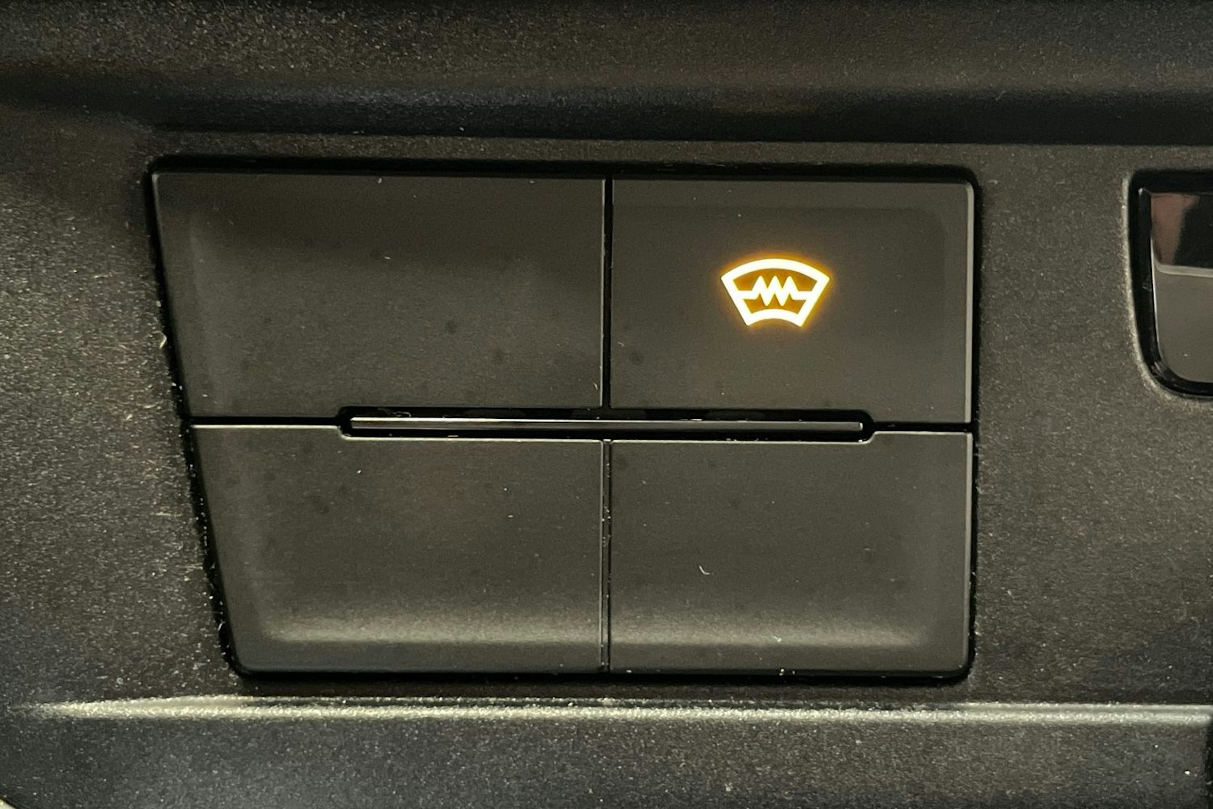 ruskea (beige) Volkswagen Transporter 2021 kuva 22.