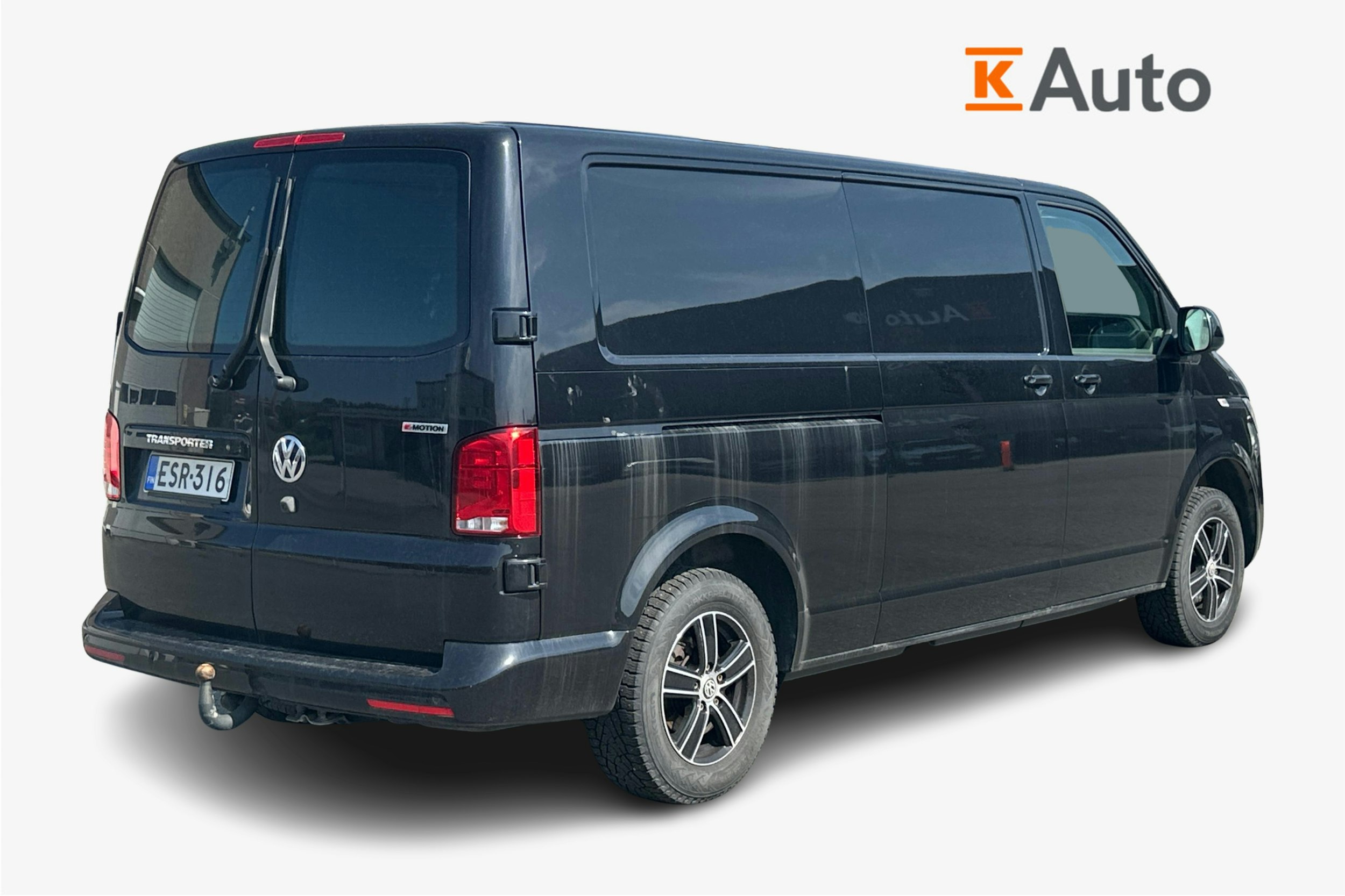 musta Volkswagen Transporter 2021 kuva 2.