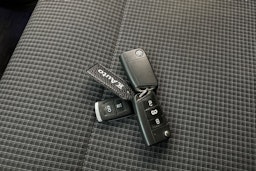 sininen Volkswagen Transporter 2021 kuva 17.