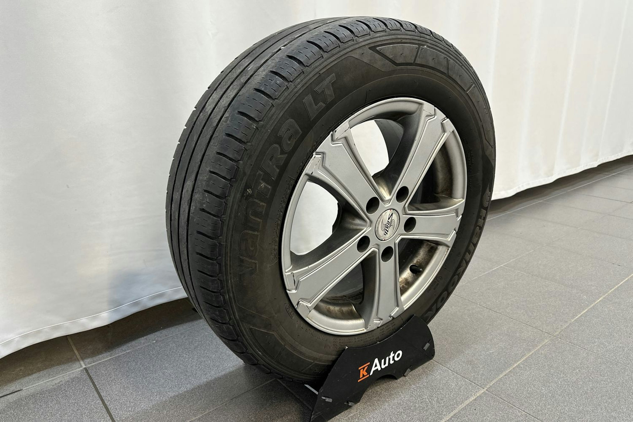 sininen Volkswagen Transporter 2021 kuva 19.