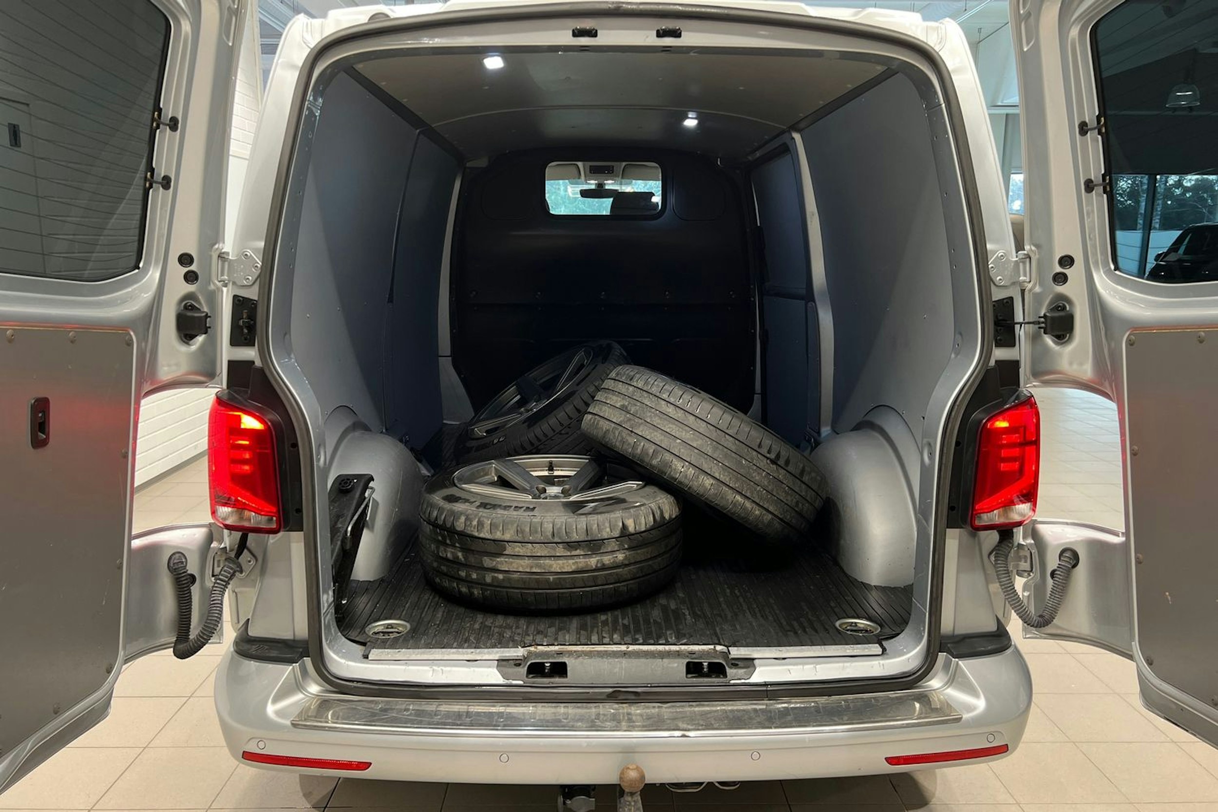 Hopea Volkswagen TRANSPORTER 2021 kuva 19.