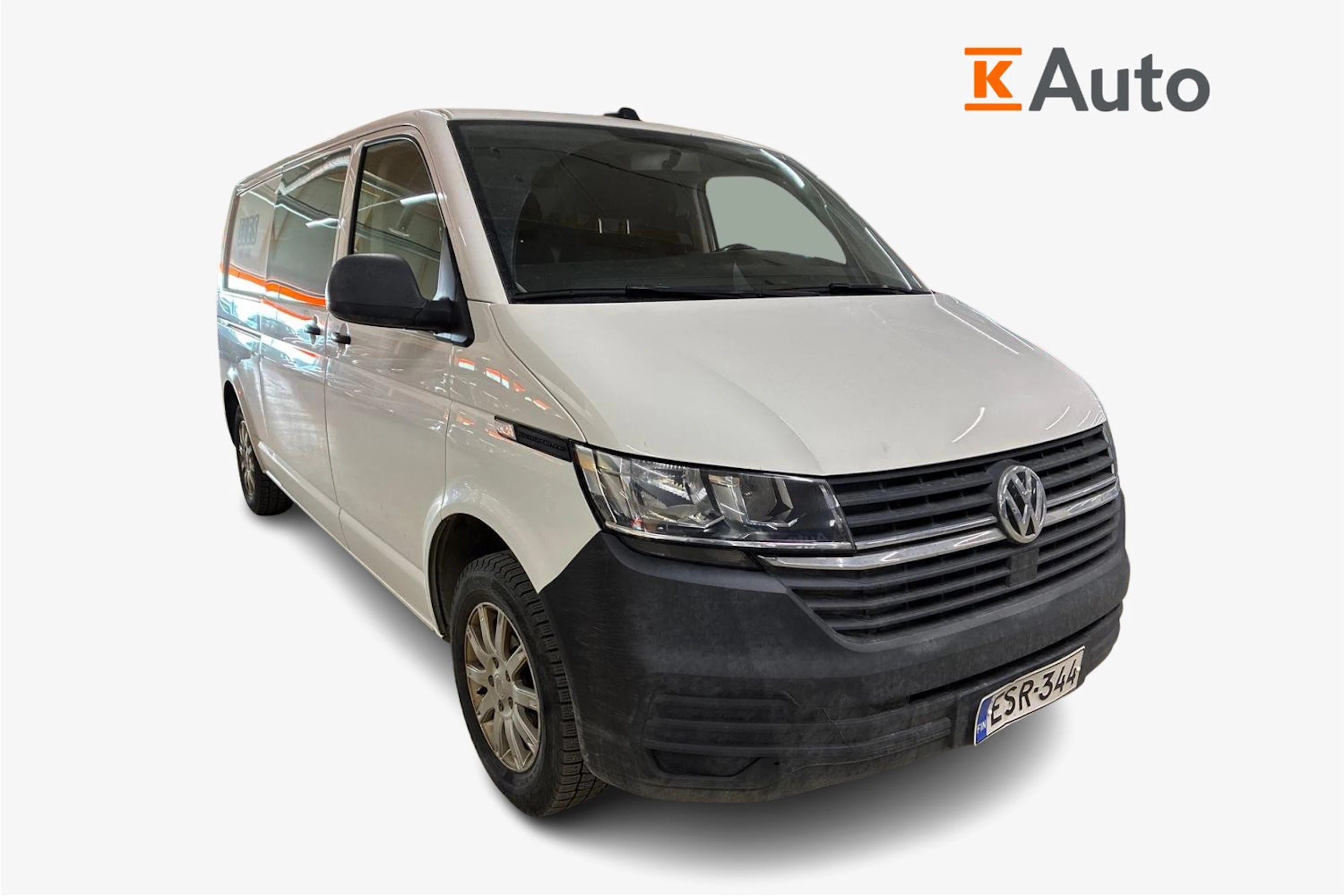 valkoinen Volkswagen Transporter 2021 kuva 1.