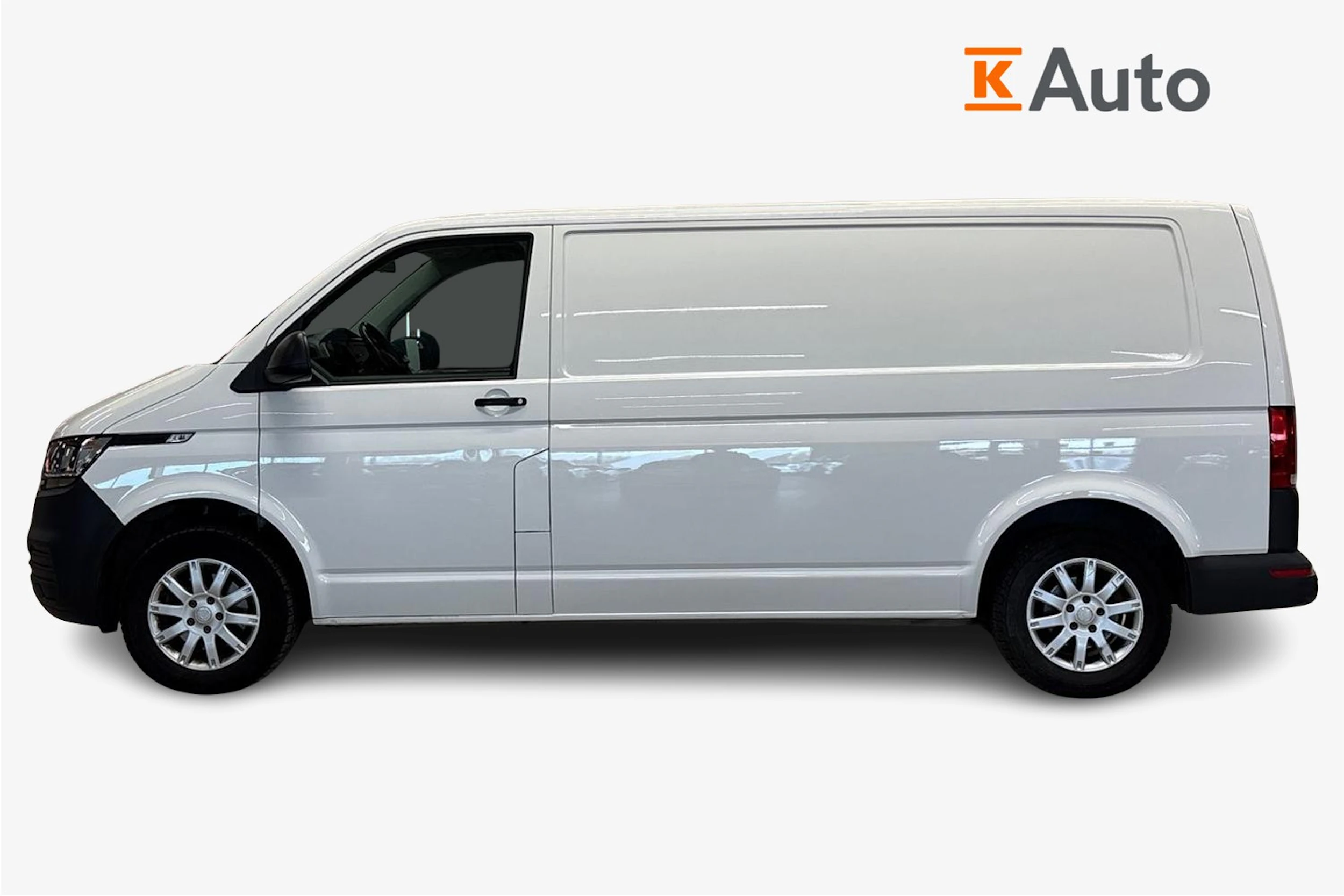 valkoinen Volkswagen Transporter 2021 kuva 7.