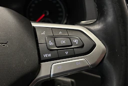 valkoinen Volkswagen Transporter 2021 kuva 17.
