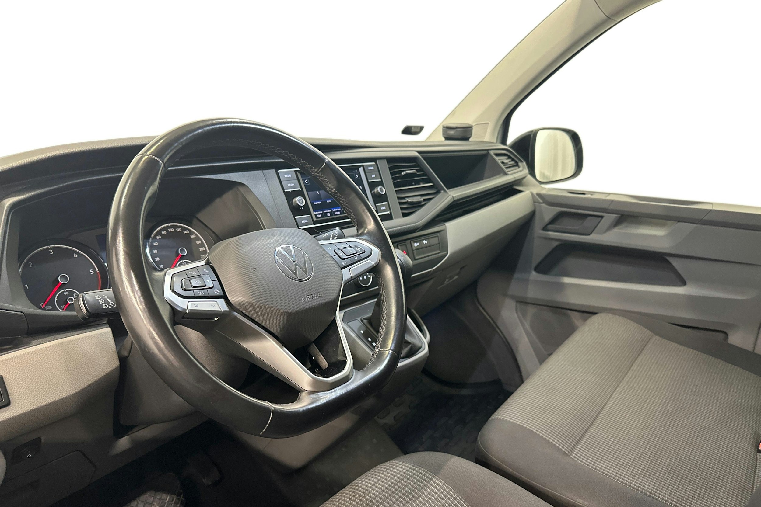 hopea Volkswagen Transporter 2021 kuva 6.