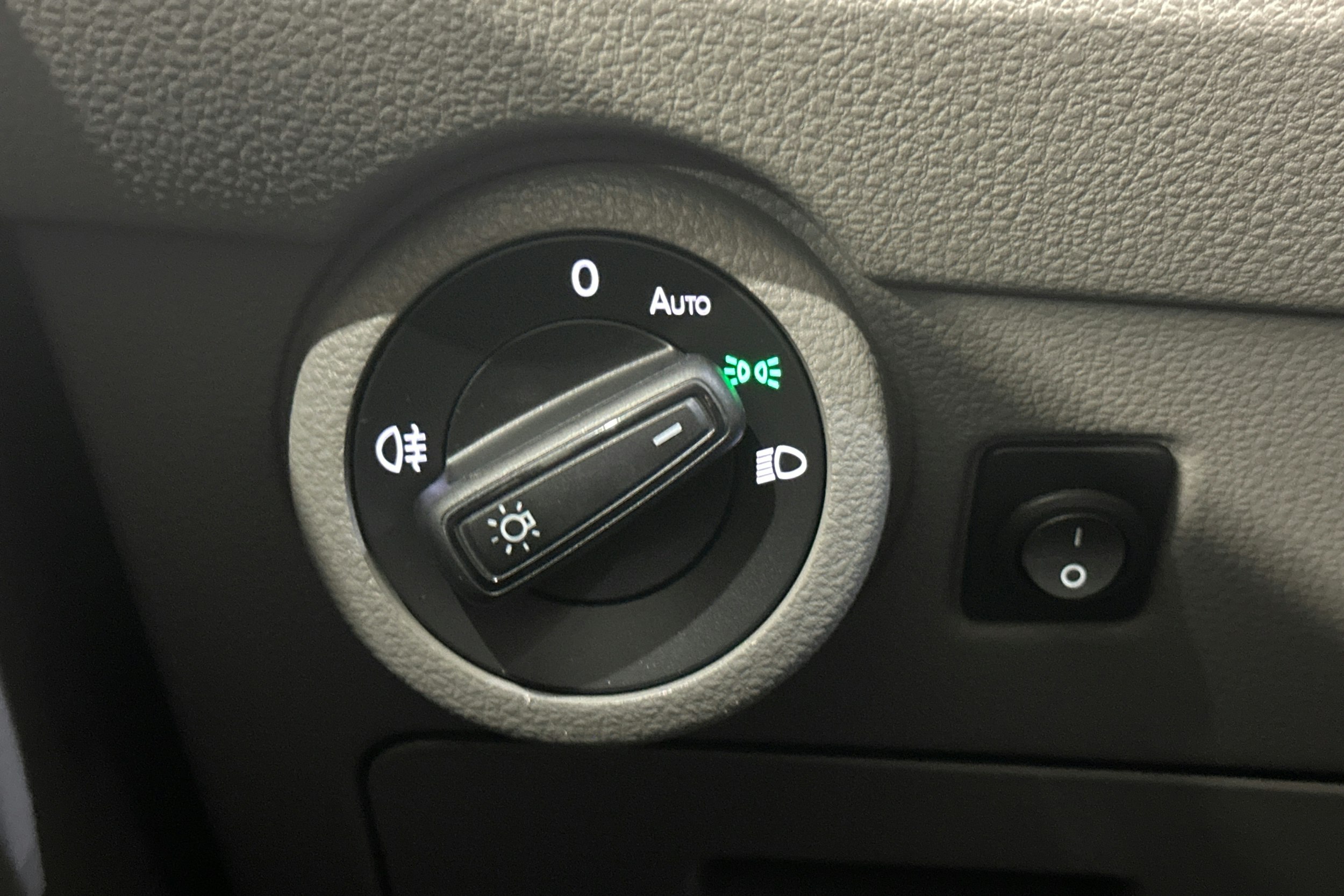 hopea Volkswagen Transporter 2021 kuva 15.