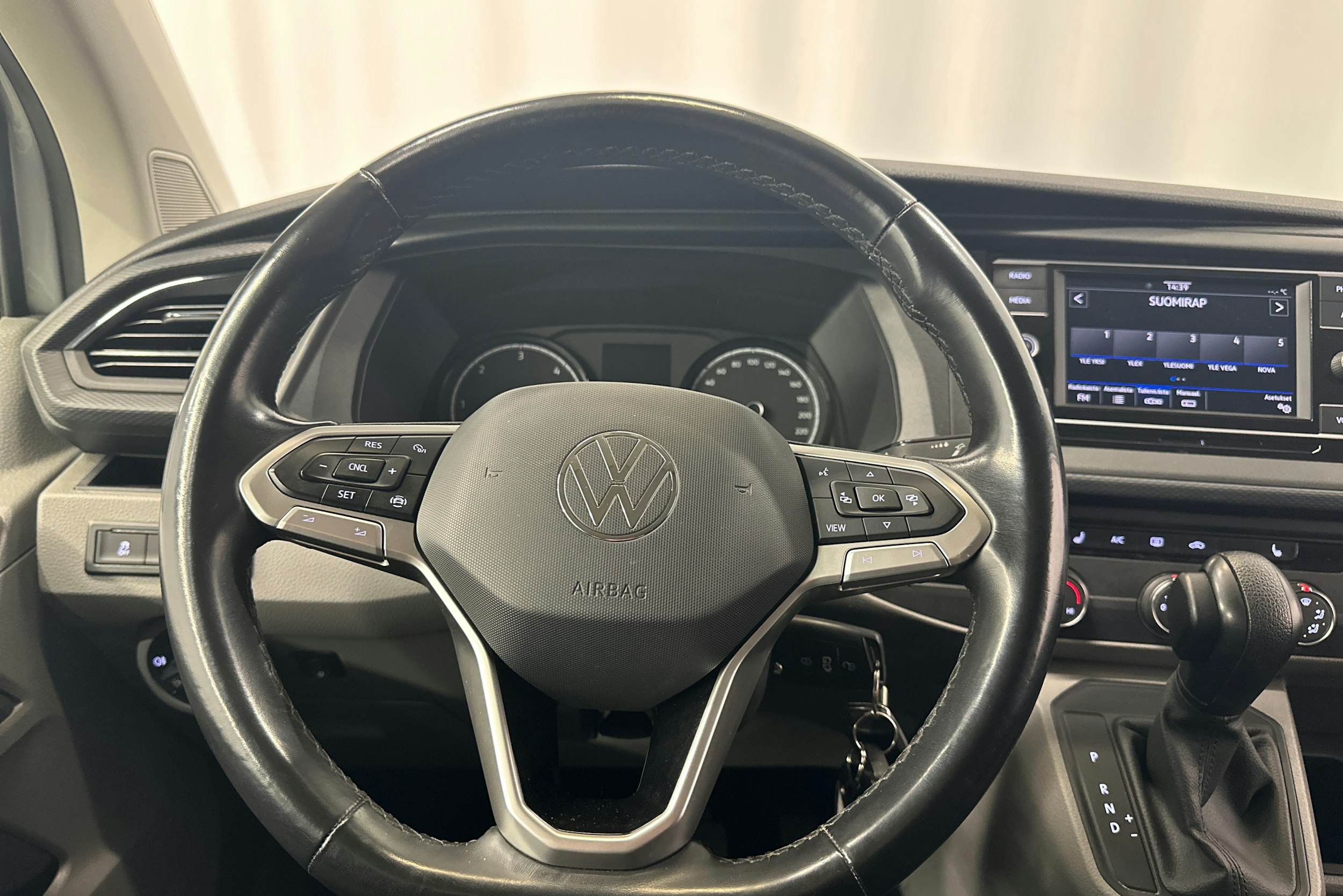 hopea Volkswagen Transporter 2021 kuva 18.