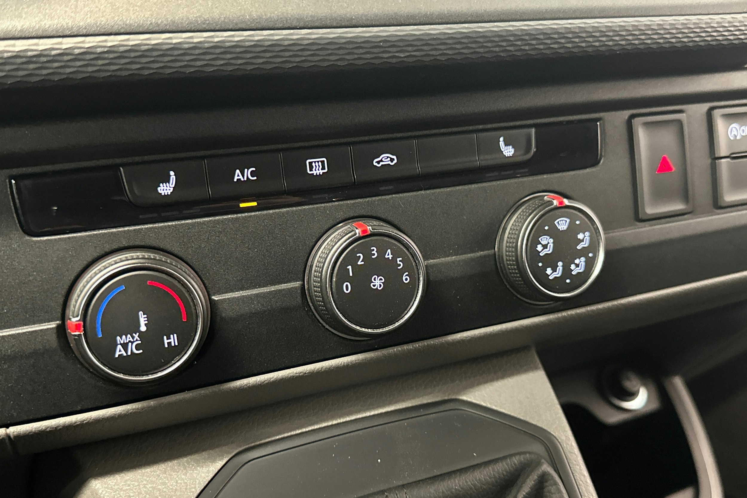 hopea Volkswagen Transporter 2021 kuva 22.