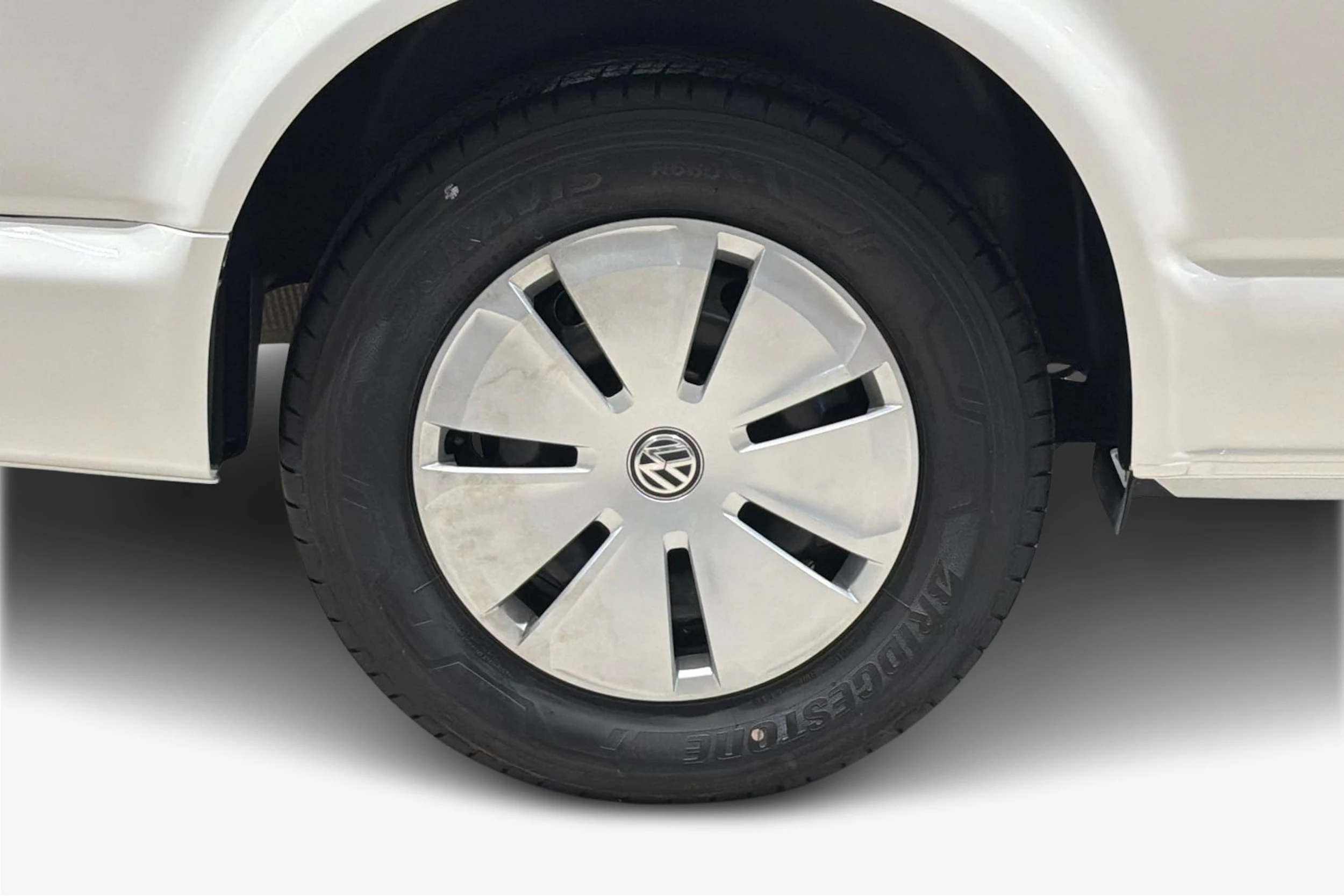 Valkoinen Volkswagen TRANSPORTER 2021 kuva 11.
