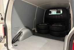 Valkoinen Volkswagen TRANSPORTER 2021 kuva 22.