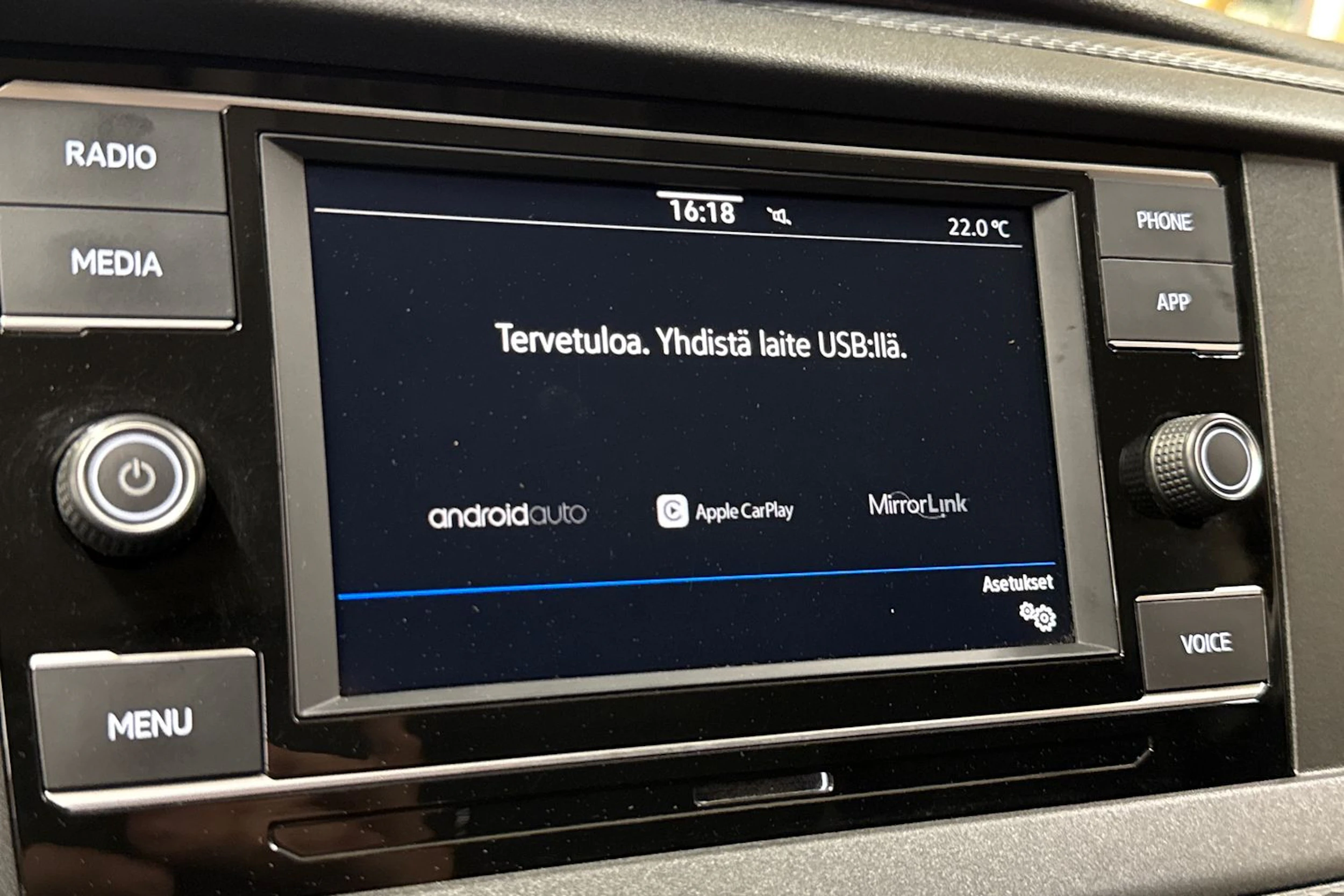 met. musta Volkswagen Transporter 2021 kuva 22.