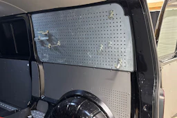 met. musta Volkswagen Transporter 2021 kuva 32.