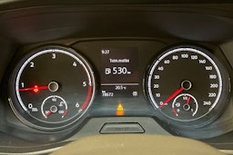 valkoinen Volkswagen Transporter 2021 kuva 16.