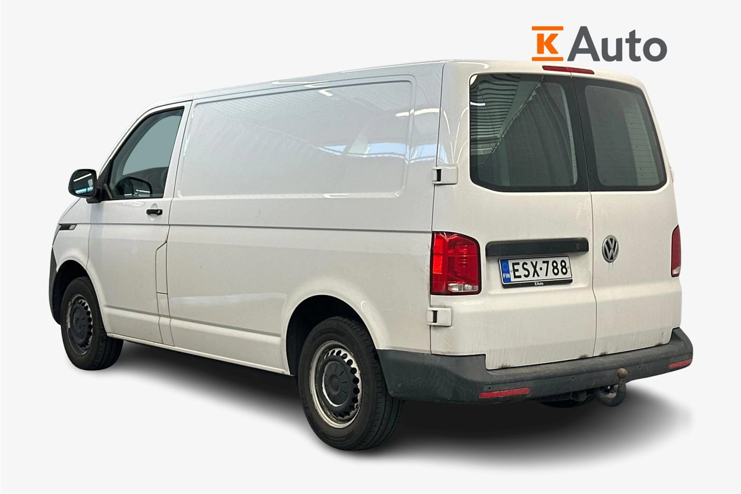 valkoinen Volkswagen Transporter 2021 kuva 2.
