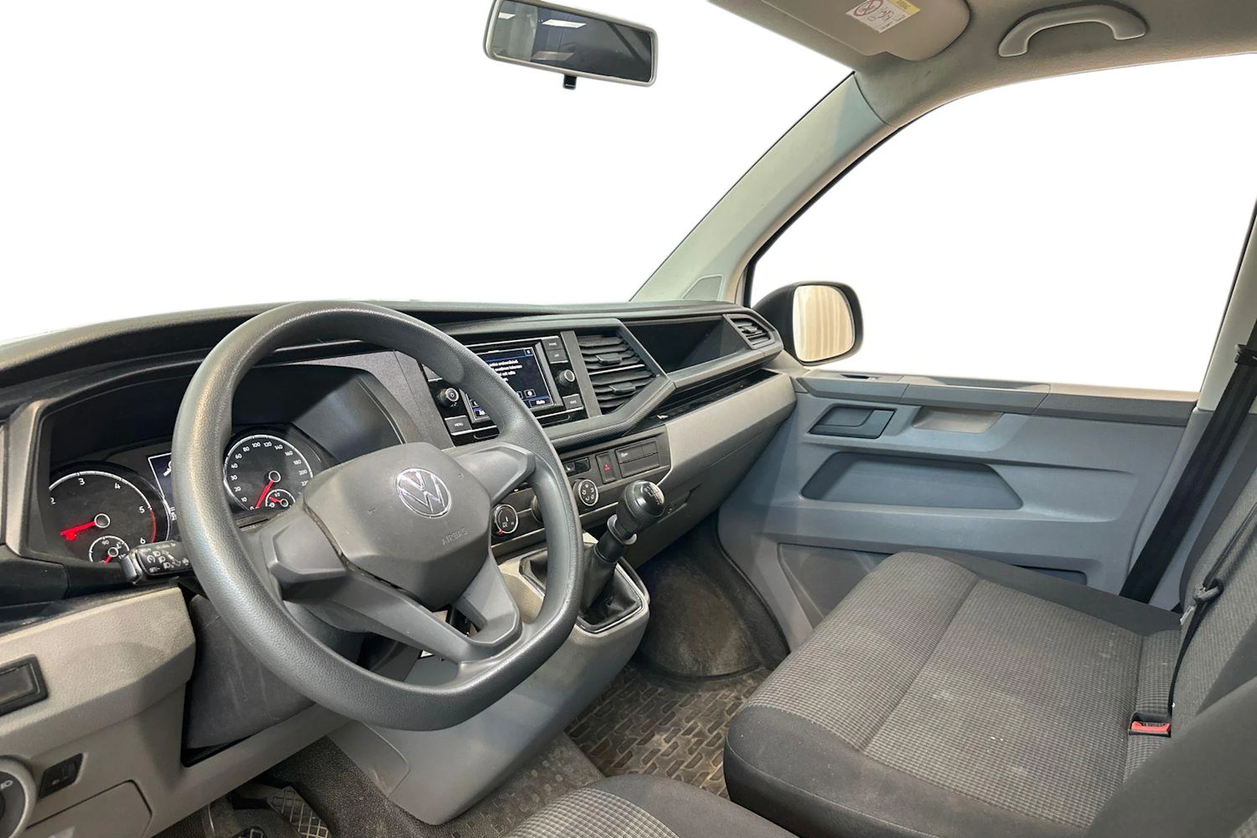 valkoinen Volkswagen Transporter 2021 kuva 3.