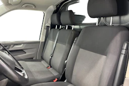 valkoinen Volkswagen Transporter 2021 kuva 11.