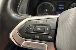 valkoinen Volkswagen Transporter 2021 kuva 19.