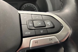 valkoinen Volkswagen Transporter 2021 kuva 20.