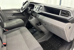 valkoinen Volkswagen Transporter 2021 kuva 21.