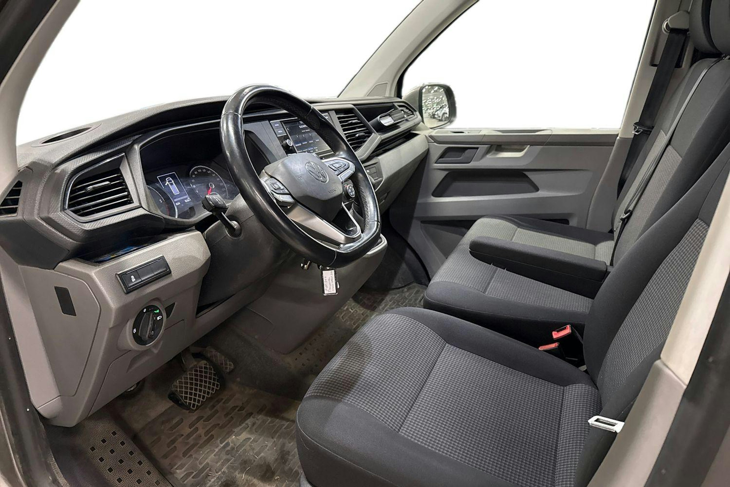 Ruskea (beige) Volkswagen TRANSPORTER 2021 kuva 3.