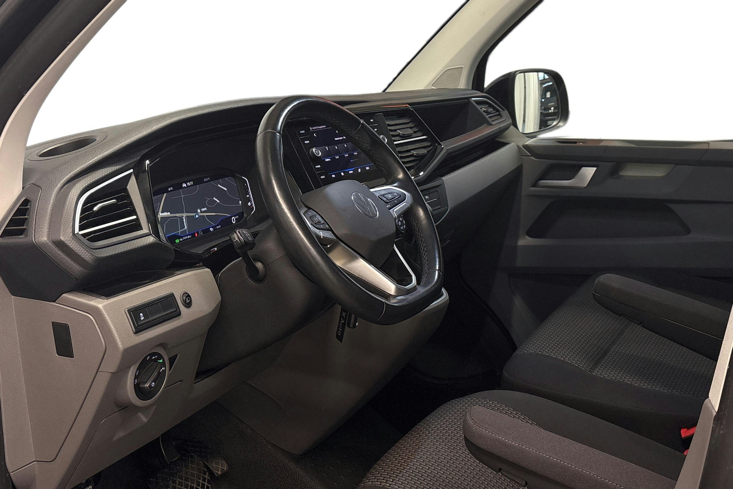 musta Volkswagen Transporter 2022 kuva 6.