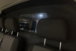 musta Volkswagen Transporter 2022 kuva 13.