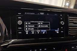 musta Volkswagen Transporter 2022 kuva 19.