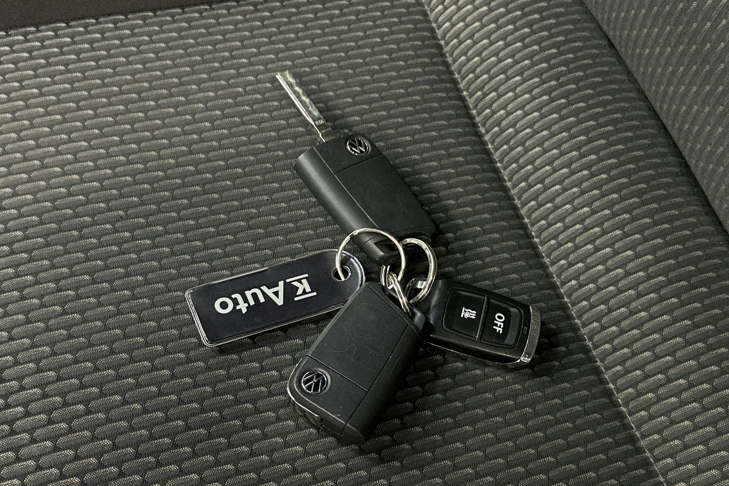 musta Volkswagen Transporter 2022 kuva 31.
