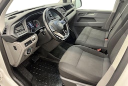 valkoinen Volkswagen Transporter 2021 kuva 8.