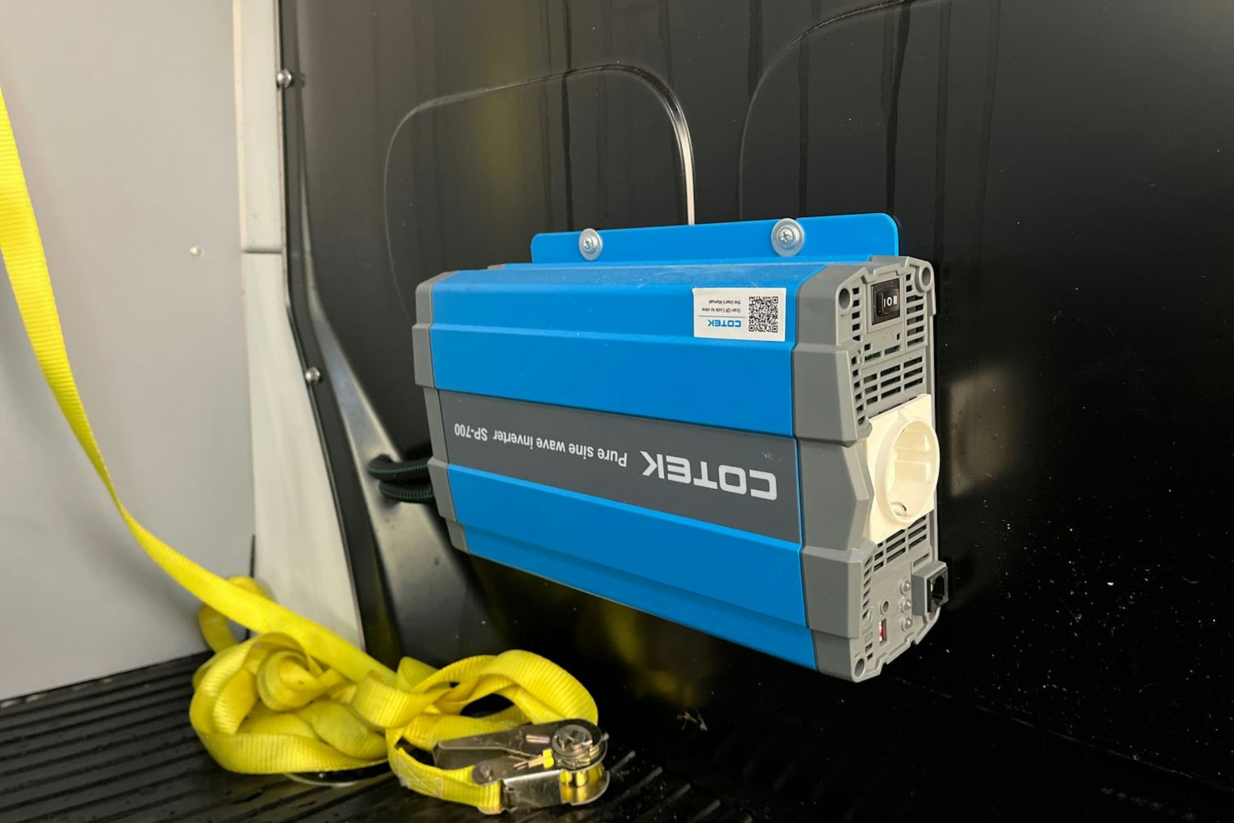 valkoinen Volkswagen Transporter 2021 kuva 19.