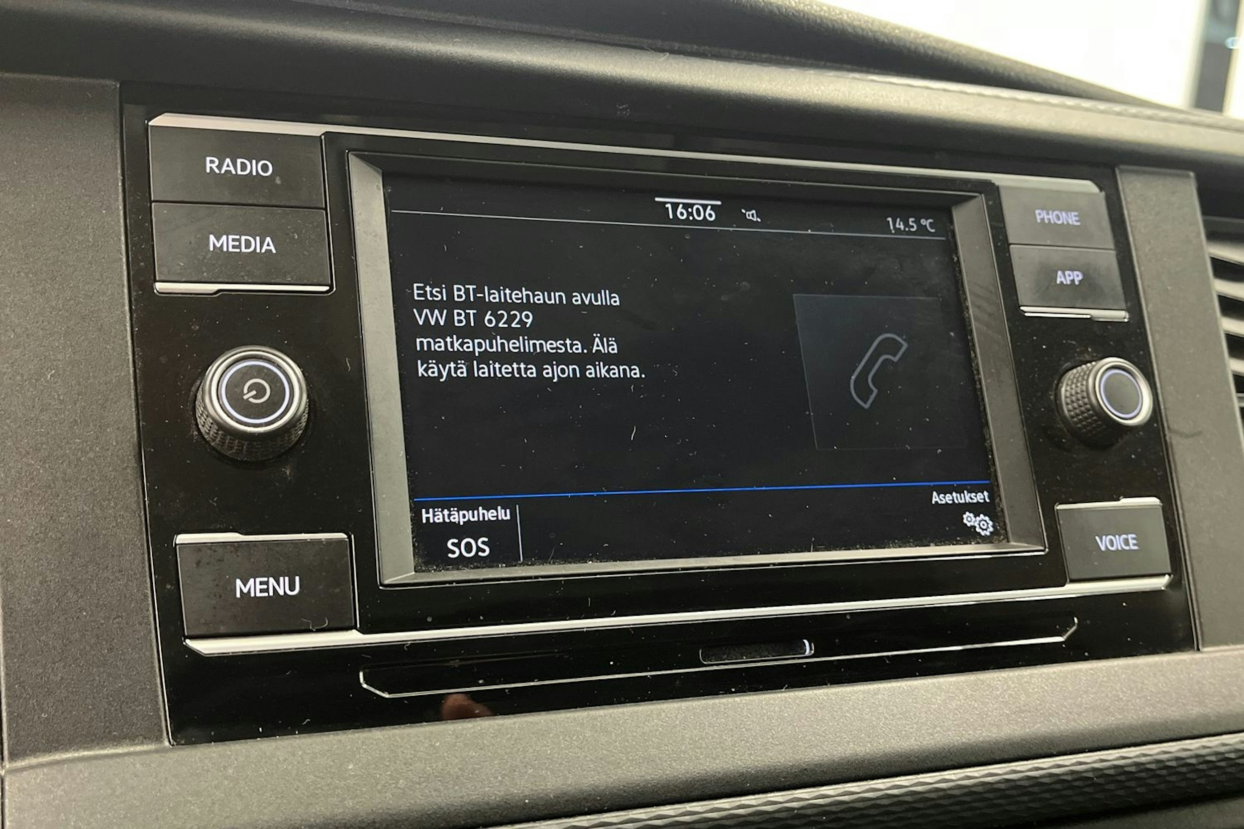 valkoinen Volkswagen Transporter 2021 kuva 27.